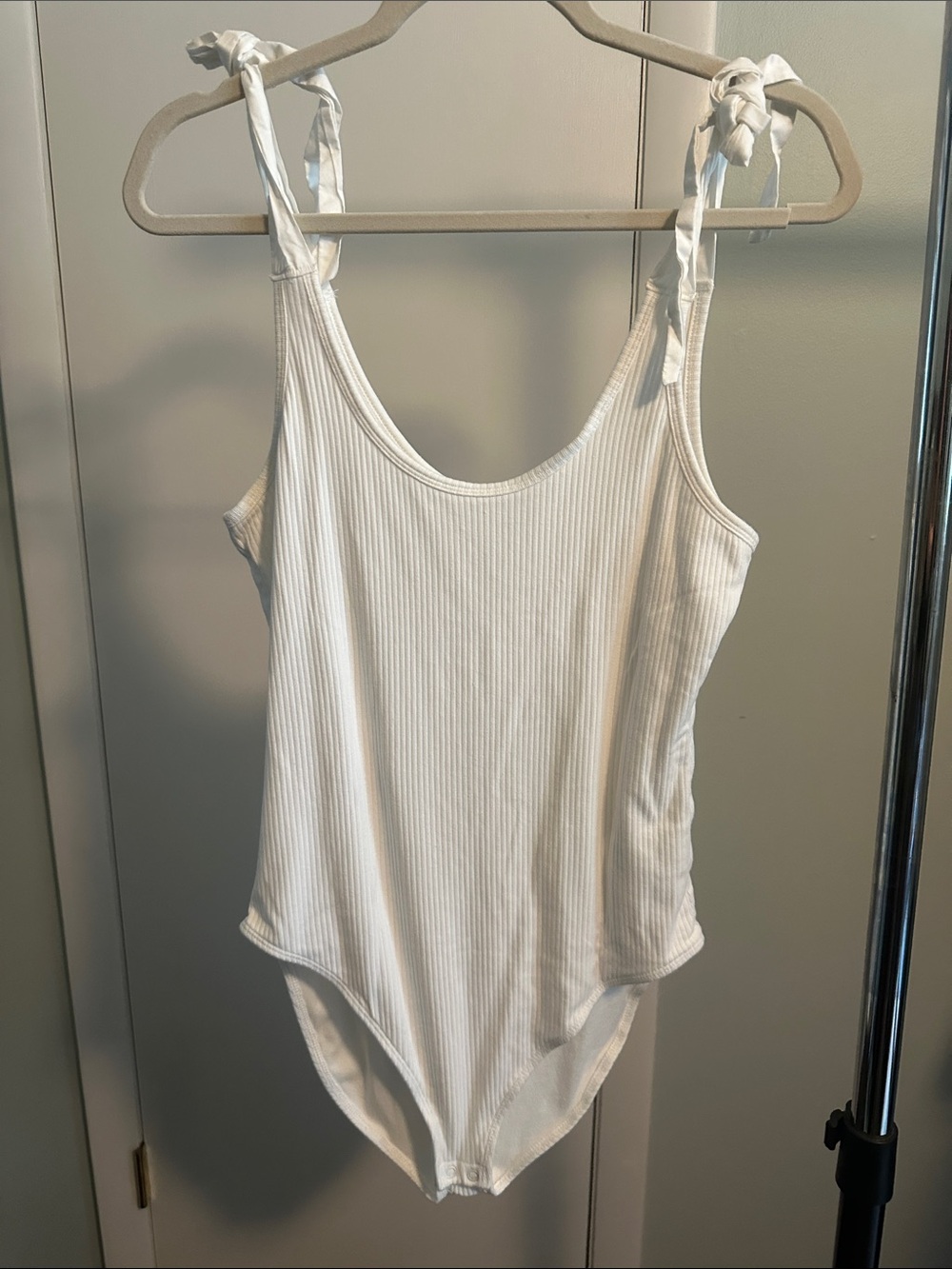 White Ribbed Tie-Strap Bodysuit - Women